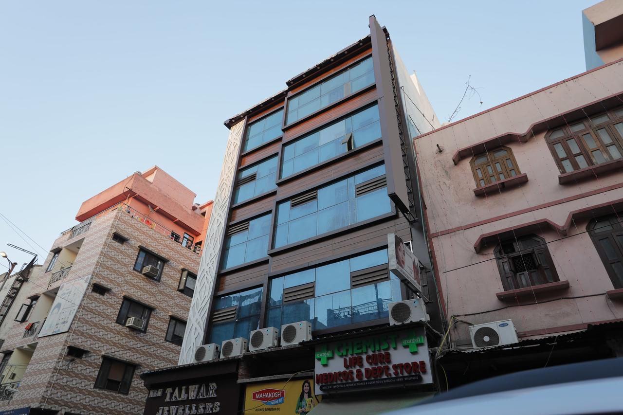 Hotel Corner Point Nova Deli Exterior foto
